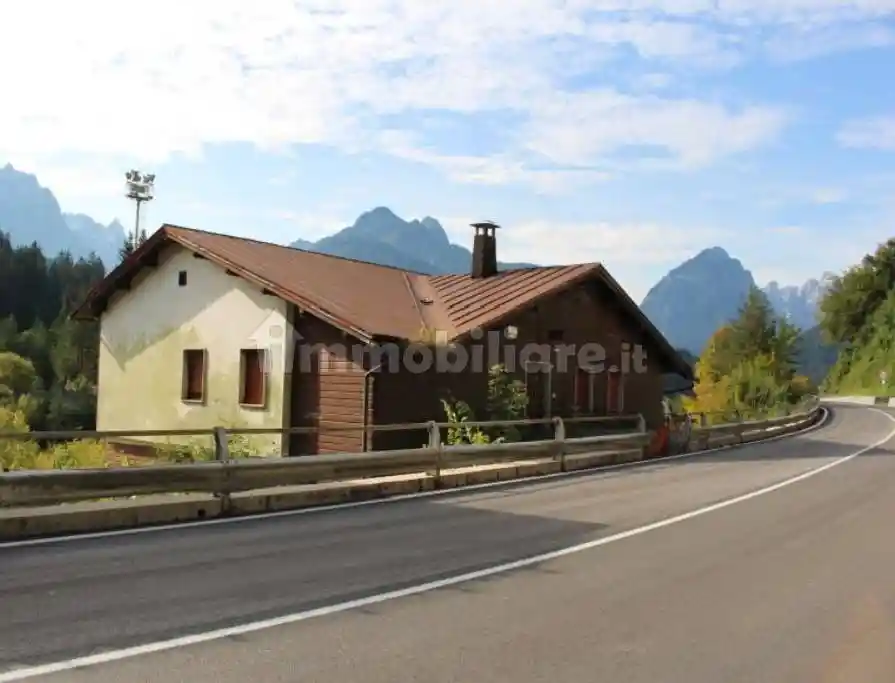 Palazzo - Edificio in vendita a Tarvisio