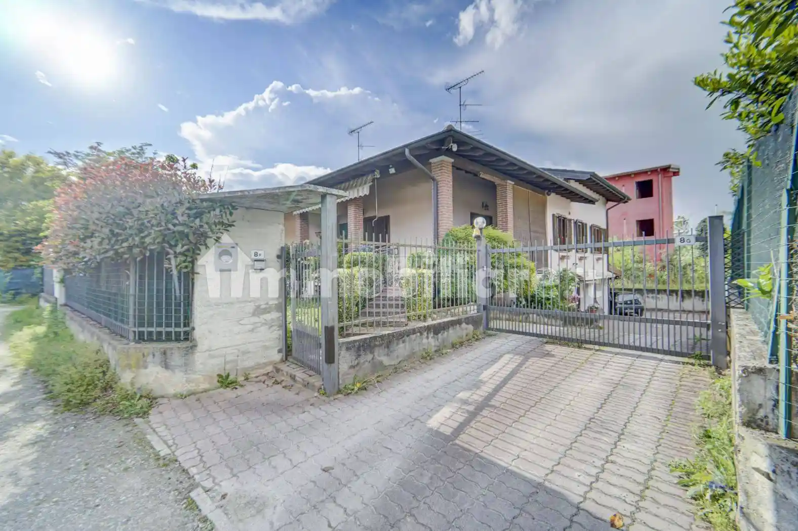 Villa in vendita a Castelletto Sopra Ticino