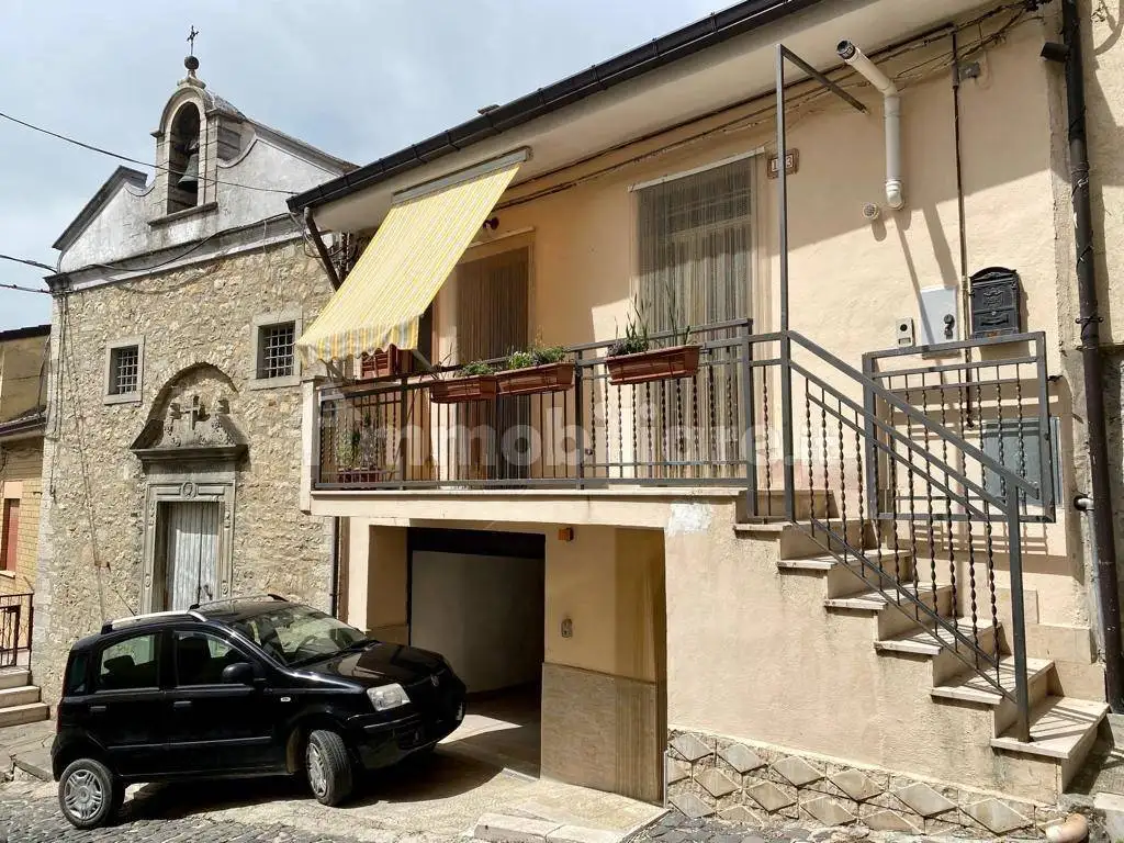 Casa indipendente in vendita a Roseto Valfortore