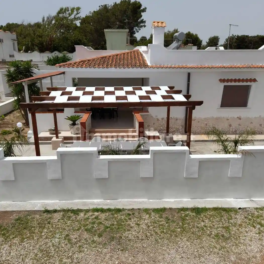 Villa in vendita a Maruggio