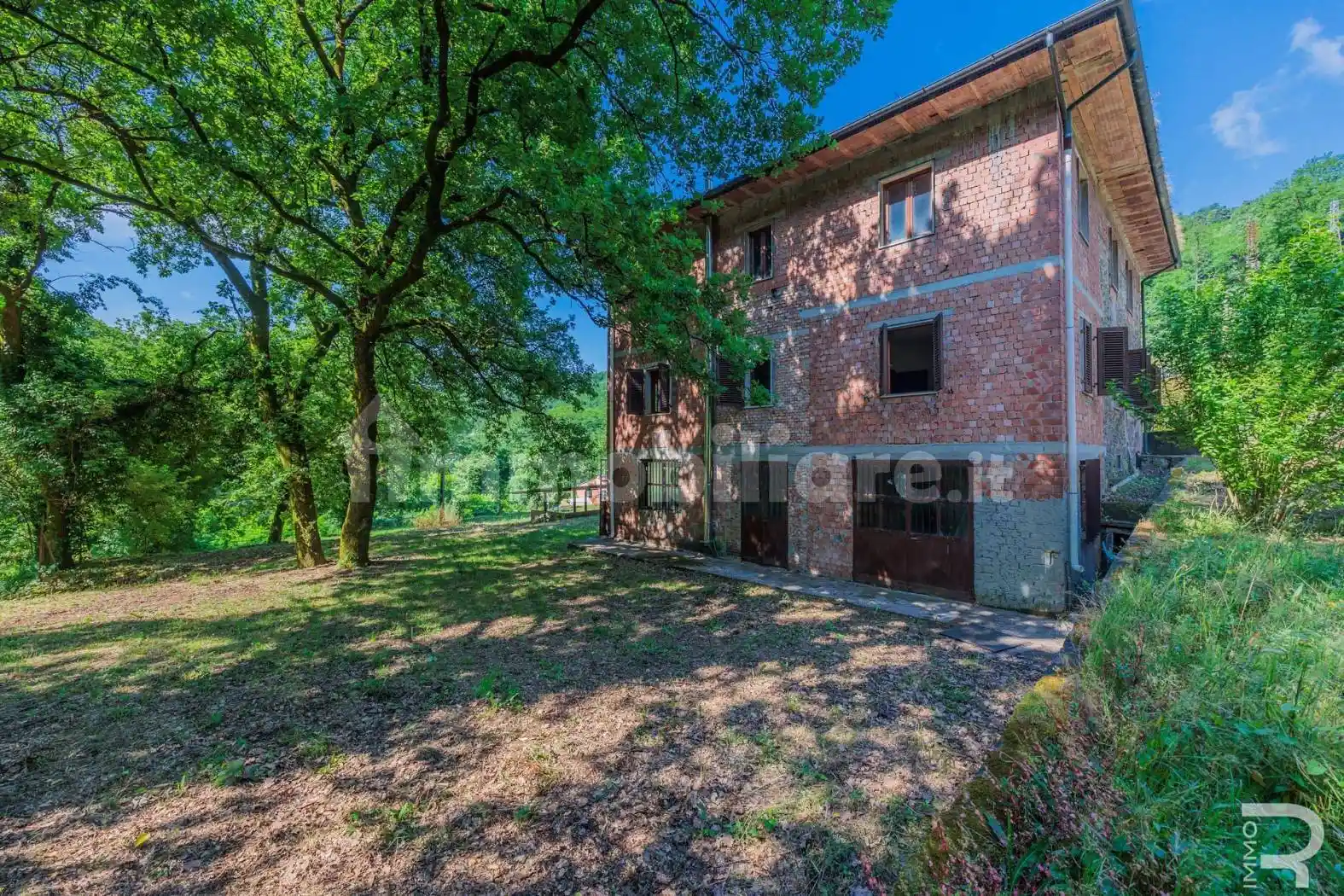 Rustico - Casale in vendita a Villa Basilica