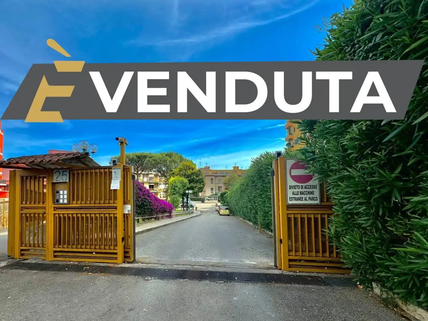 Appartamento in vendita a Napoli