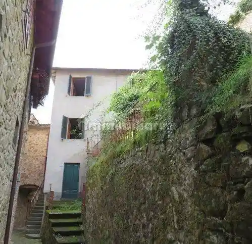 Rustico - Casale in vendita a Bagni di Lucca