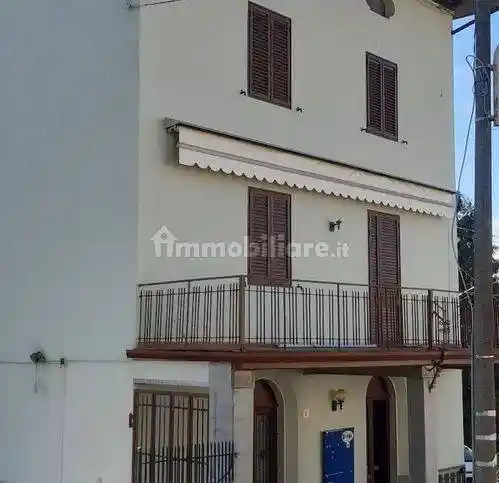 Villa in vendita a Bagni di Lucca