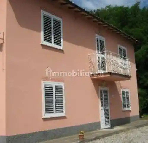 Rustico - Casale in vendita a Gallicano