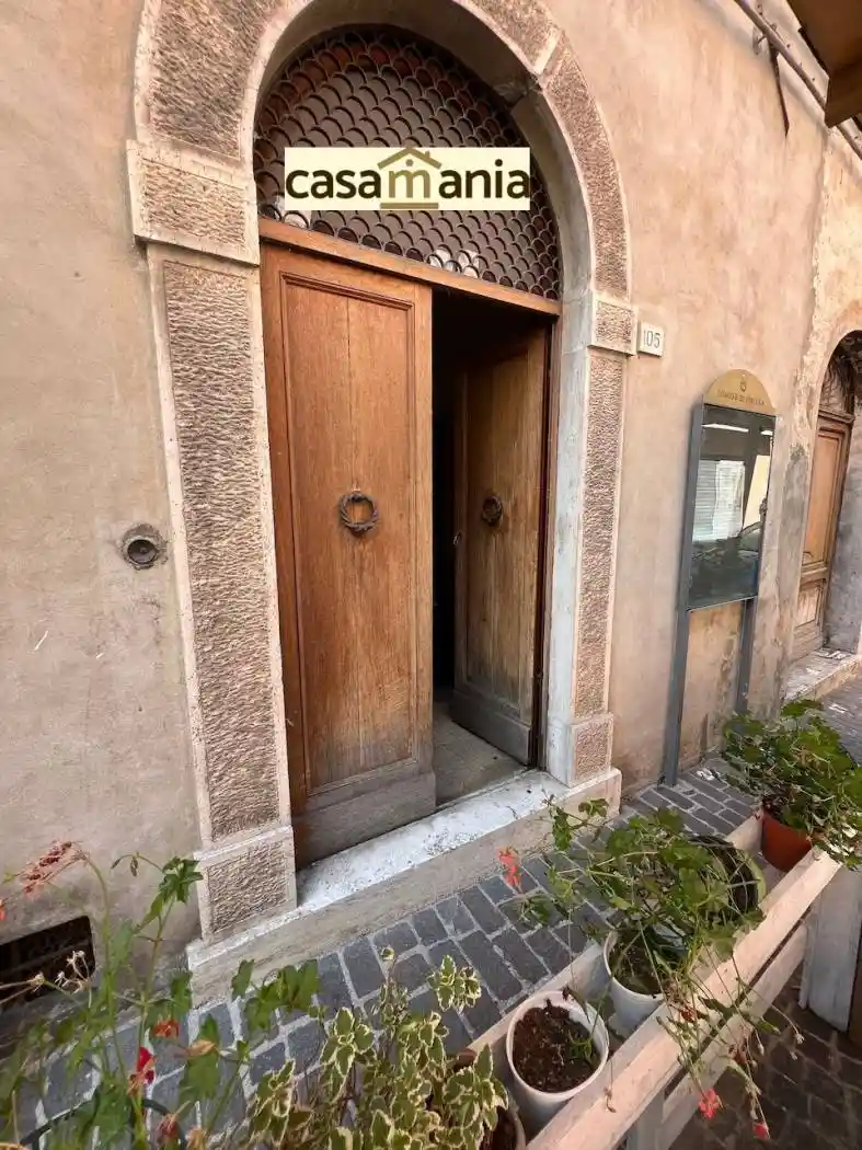 Palazzo - Edificio in vendita a Pergola