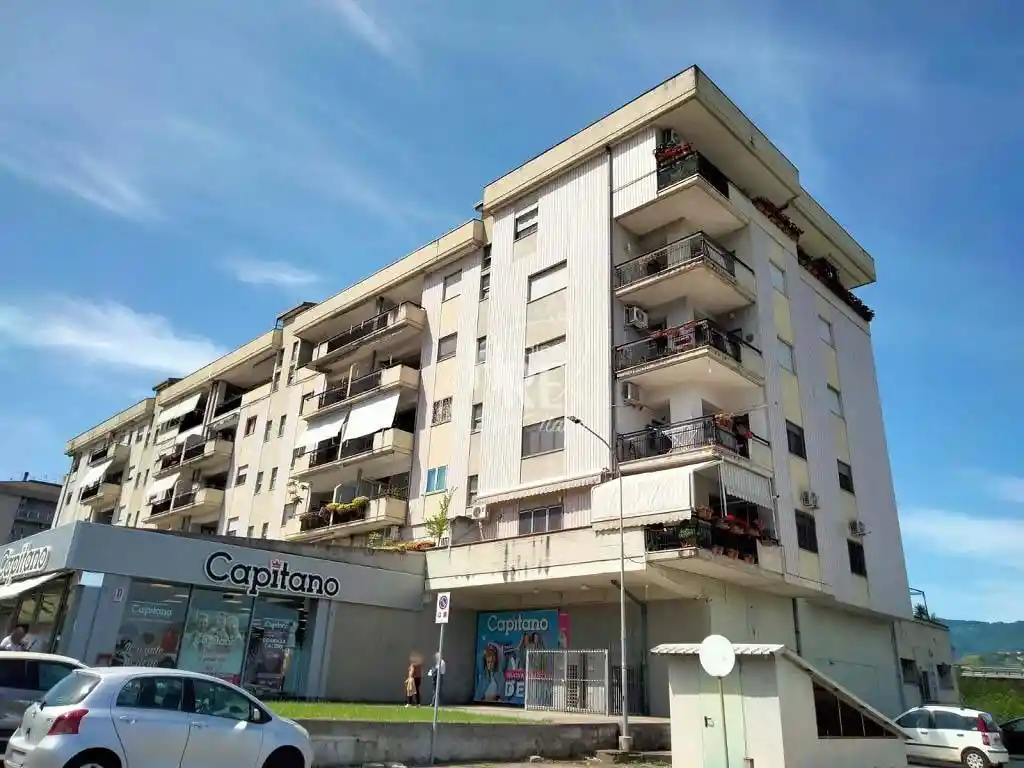 Appartamento viale Magna Grecia 9, Stadio - Città 2000, Cosenza - foto 2