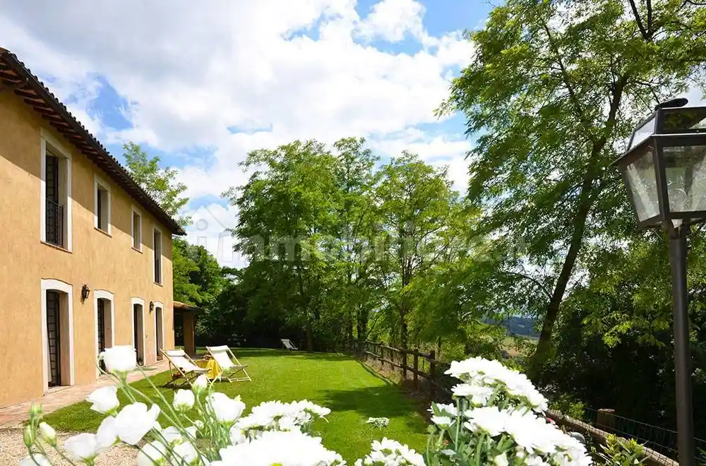 Rustico - Casale in vendita a Castiglione in Teverina