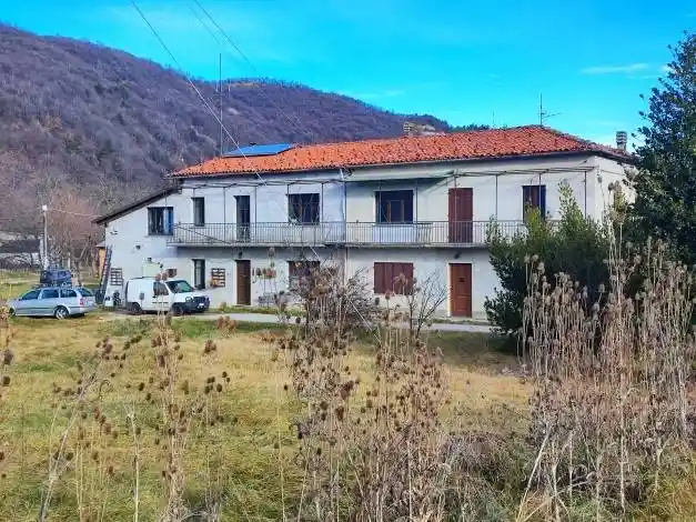 Villa in vendita a Roccaforte Mondovì