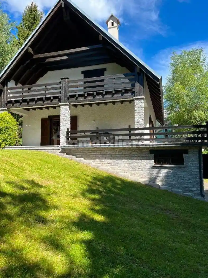 Villa in vendita a Santa Maria Maggiore