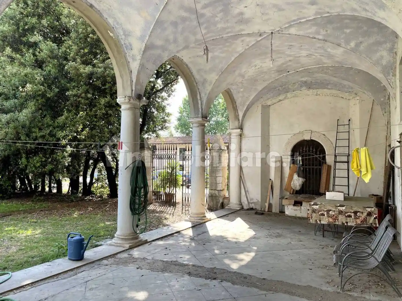 Palazzo - Edificio in Affitto - foto 4