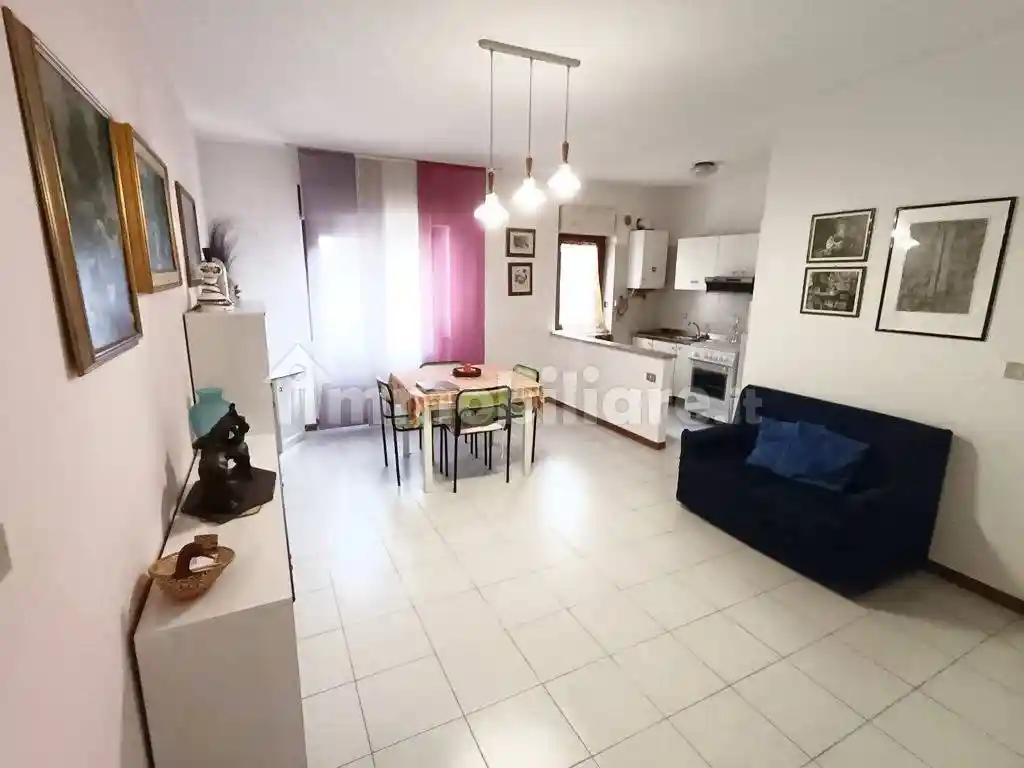 Bilocale buono stato, terzo piano, Centro, Avezzano - foto 2