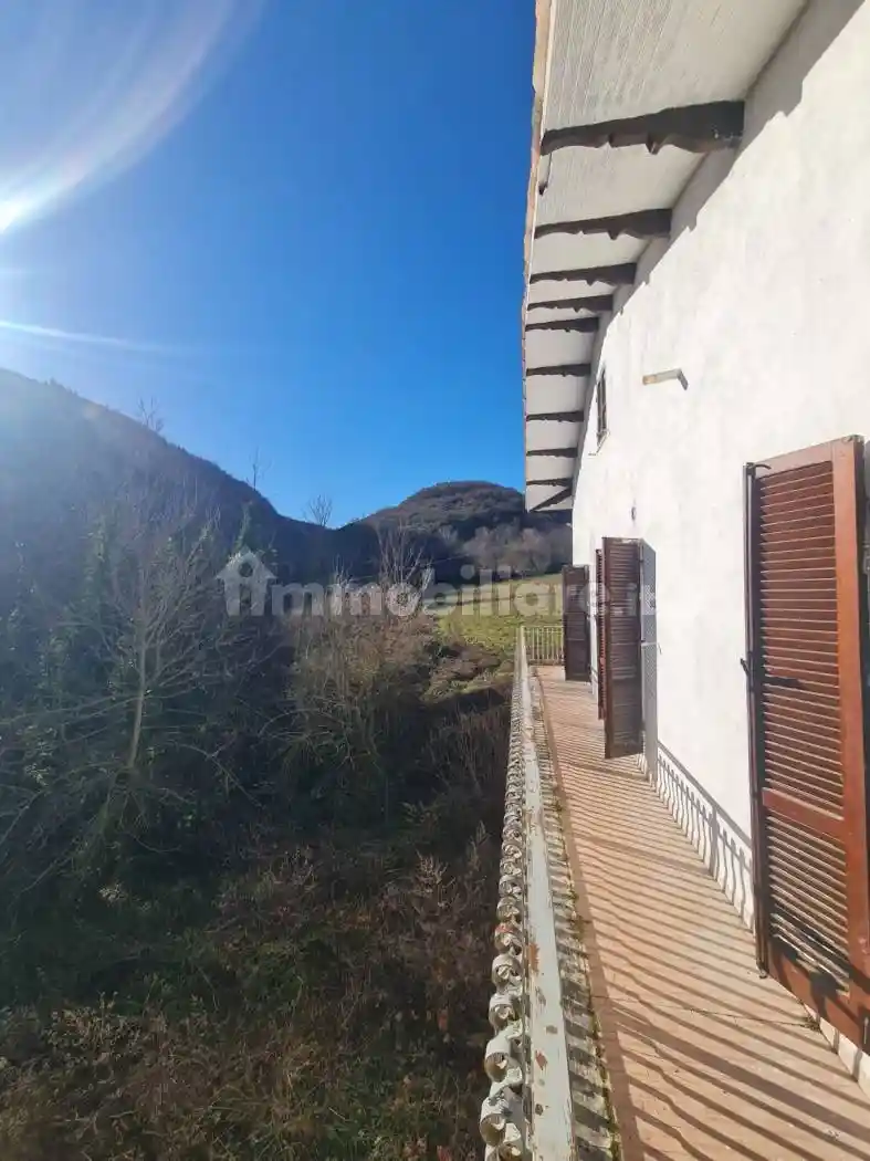 Villa in vendita a Fiastra