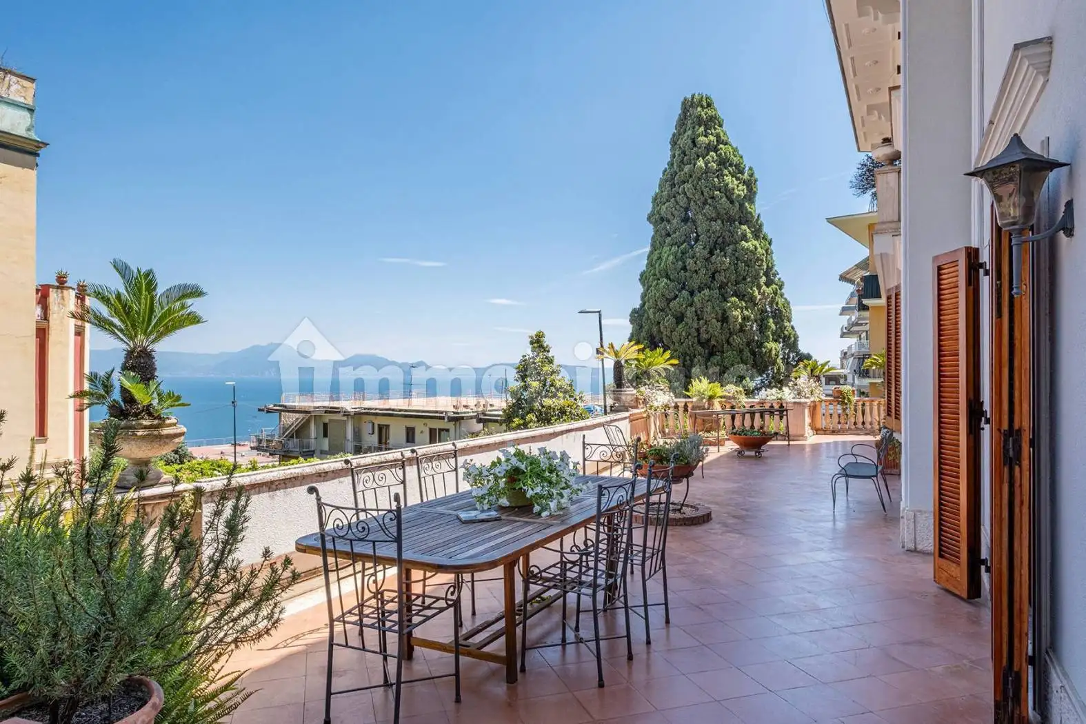 Villa in vendita a Napoli