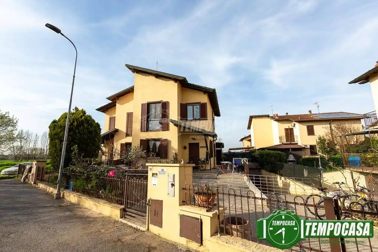 Villa in vendita a Pizzighettone
