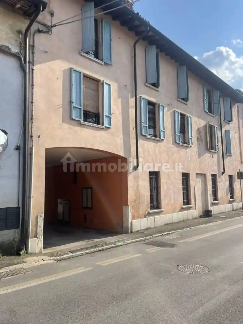 Palazzo - Edificio in vendita a Bagnolo Mella