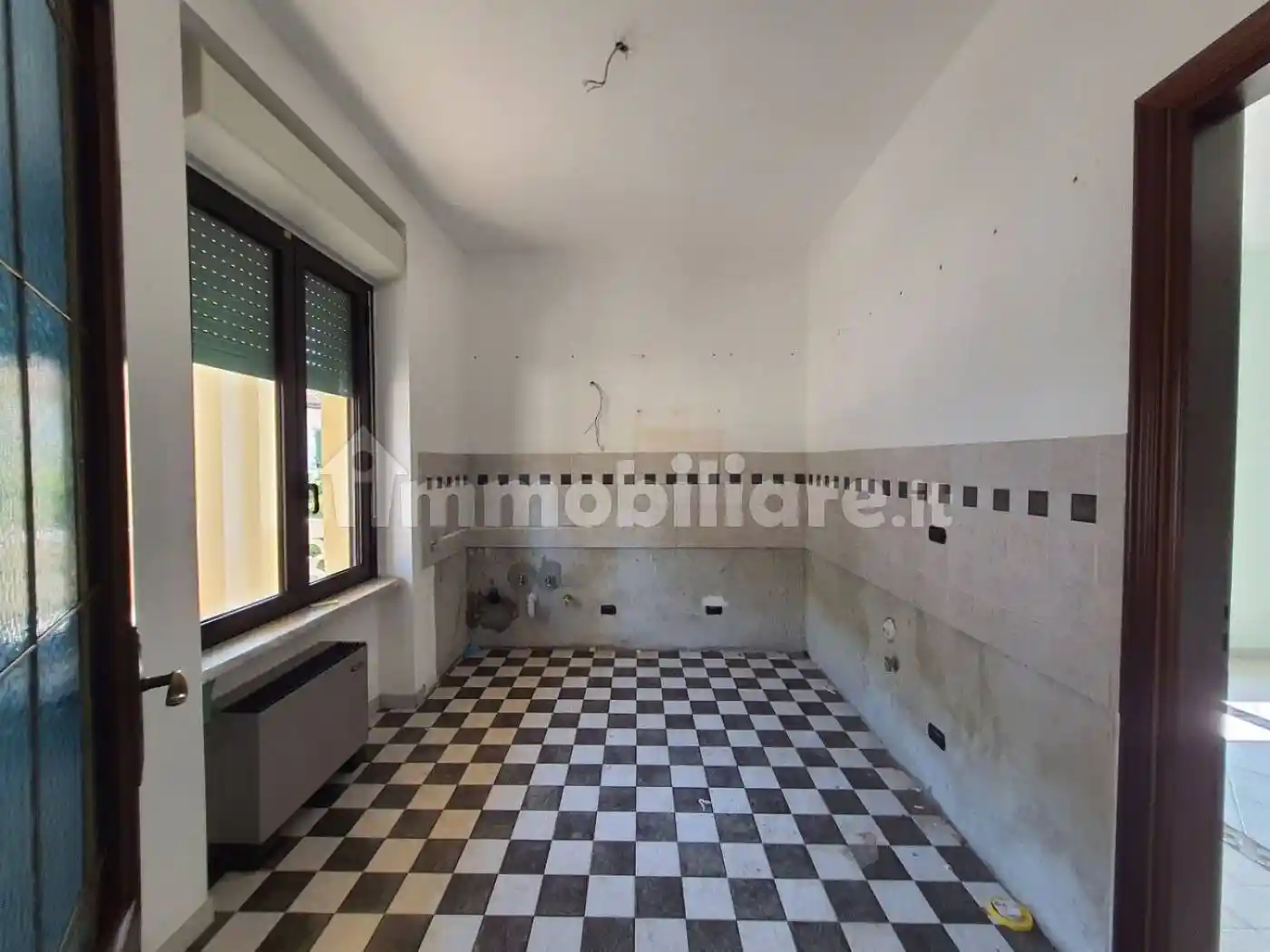 Villa in vendita a Montaldo Roero