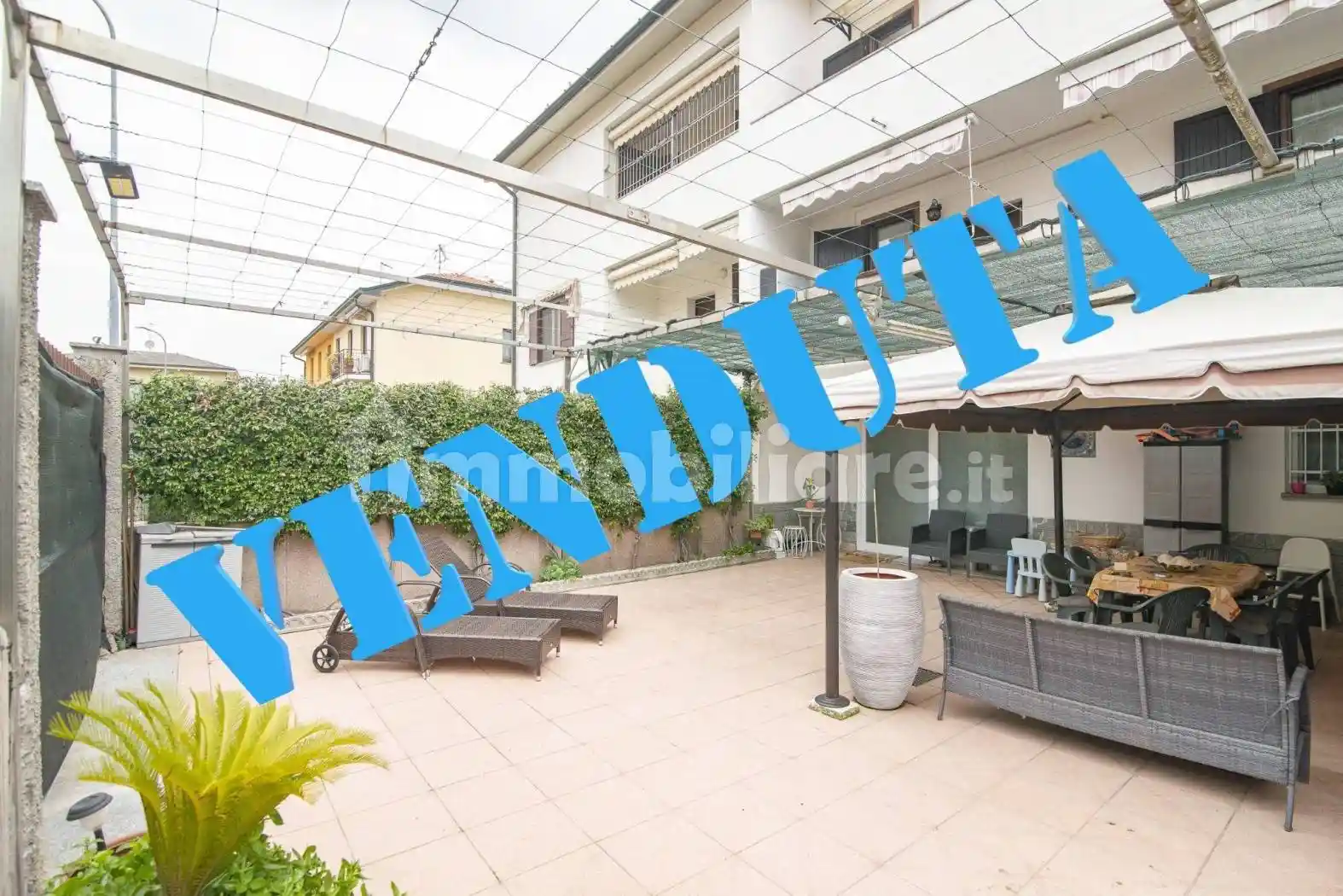 Villetta a schiera in vendita a Rosate