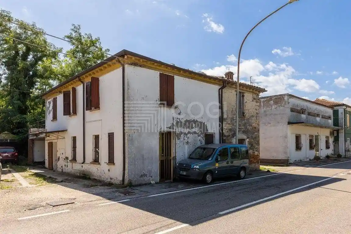 Casa indipendente in vendita a Bagnacavallo