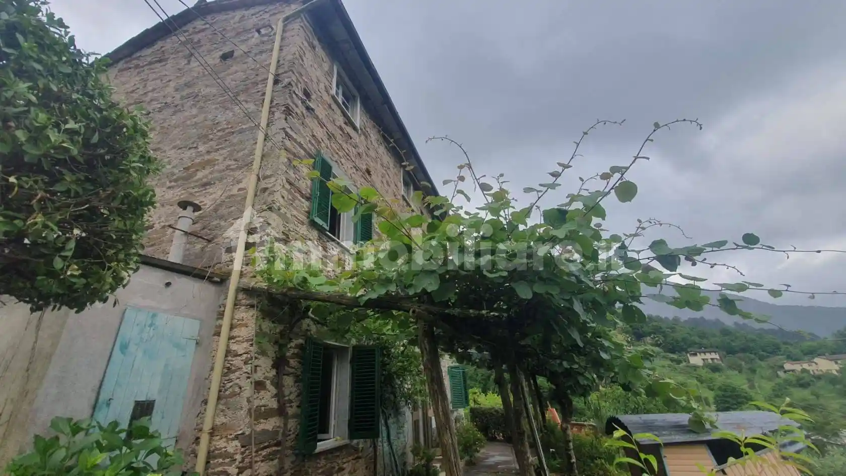 Casa indipendente in vendita a Seravezza