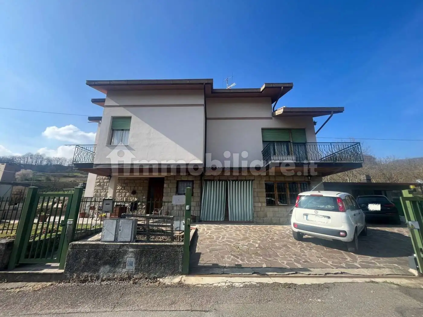 Casa indipendente in vendita a Gaggio Montano