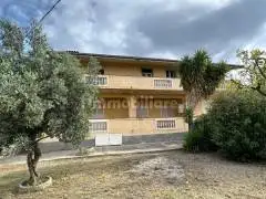 Villa in vendita a Montebello Ionico