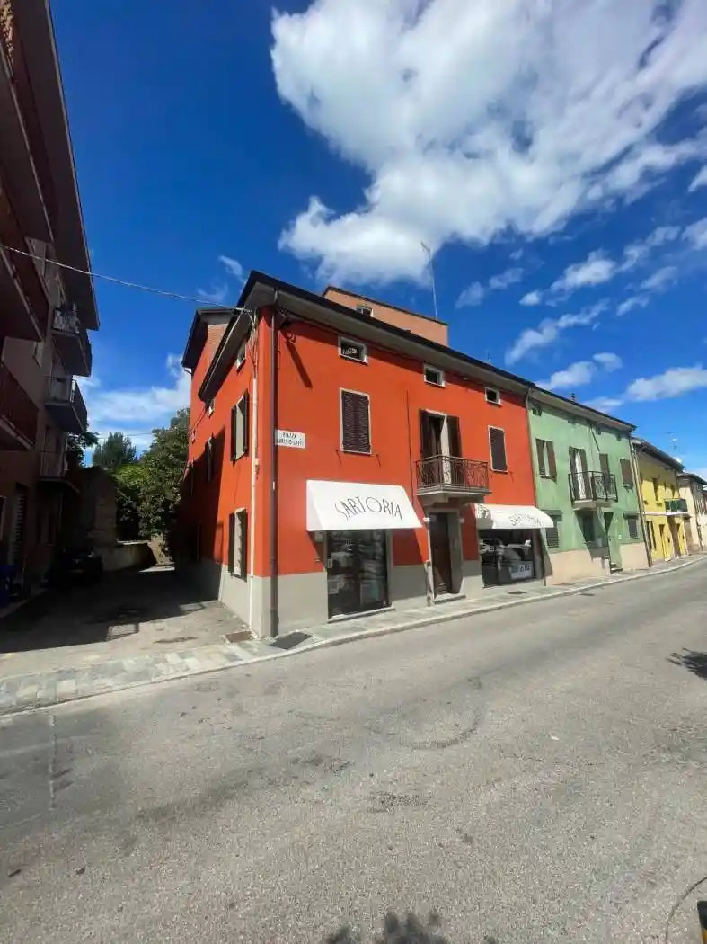 Palazzo - Edificio in vendita a Noceto