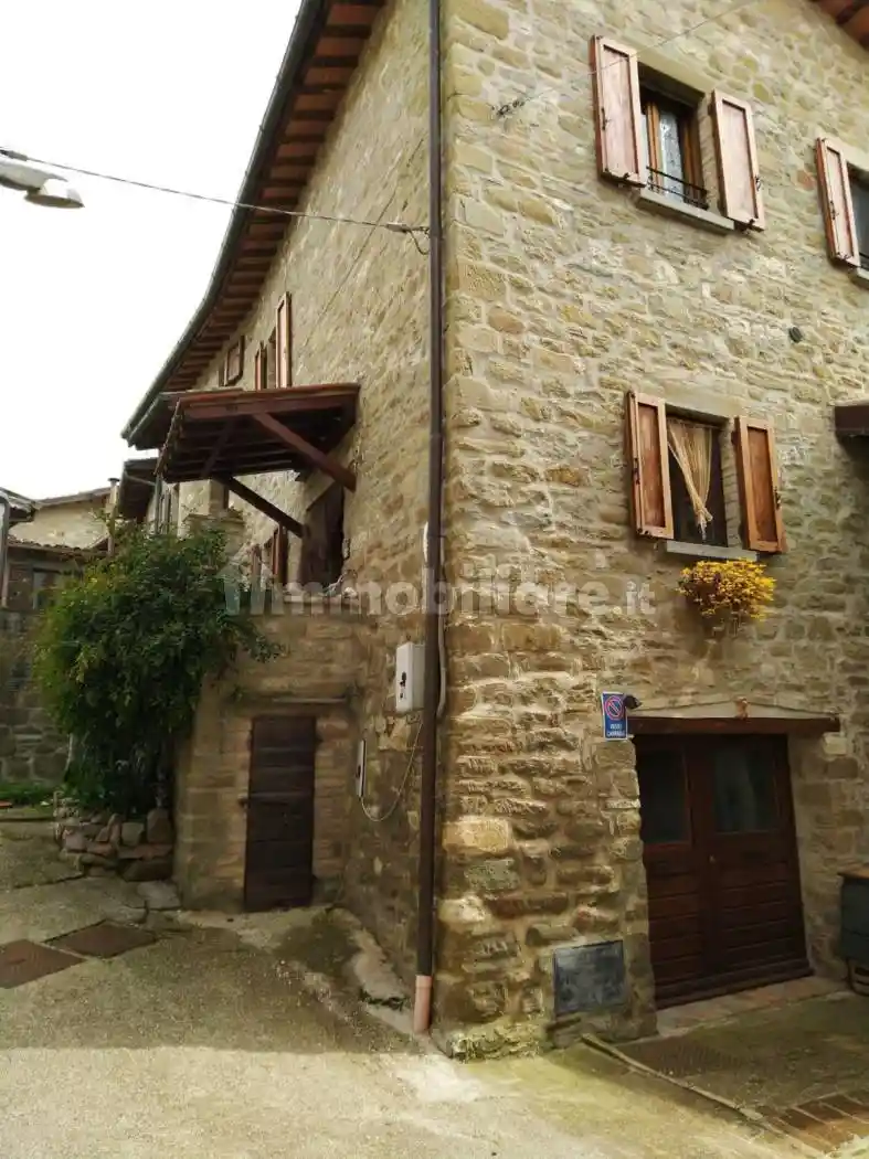 Casa indipendente in vendita a Valfabbrica