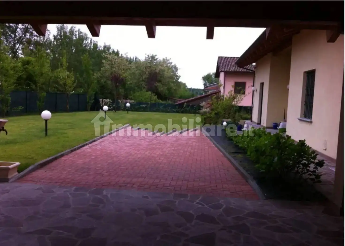 Villa in vendita a Cantarana