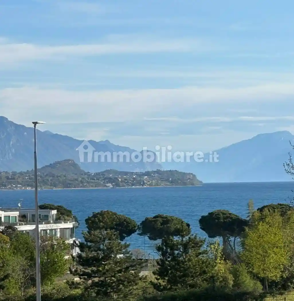 Appartamento in affitto a Desenzano del Garda