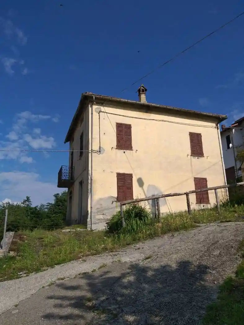 Rustico - Casale in vendita a Ottone