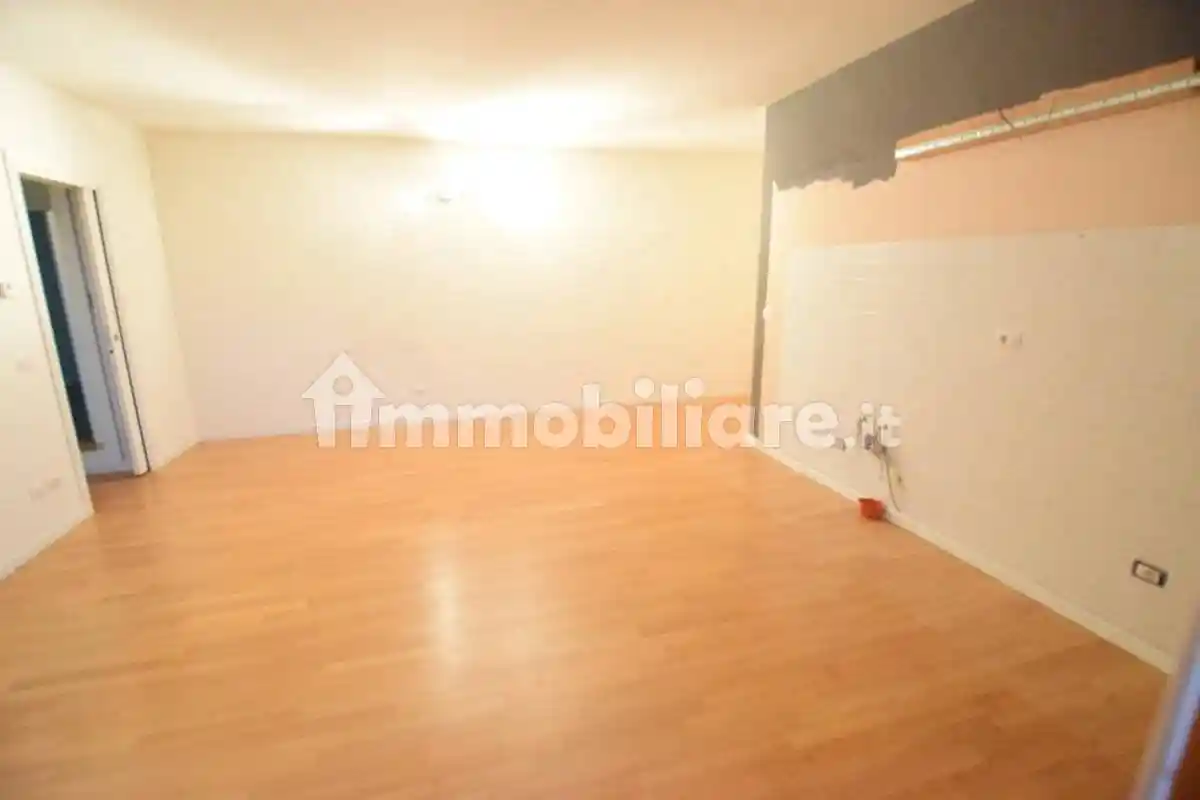 Appartamento in vendita a Cornate d'Adda