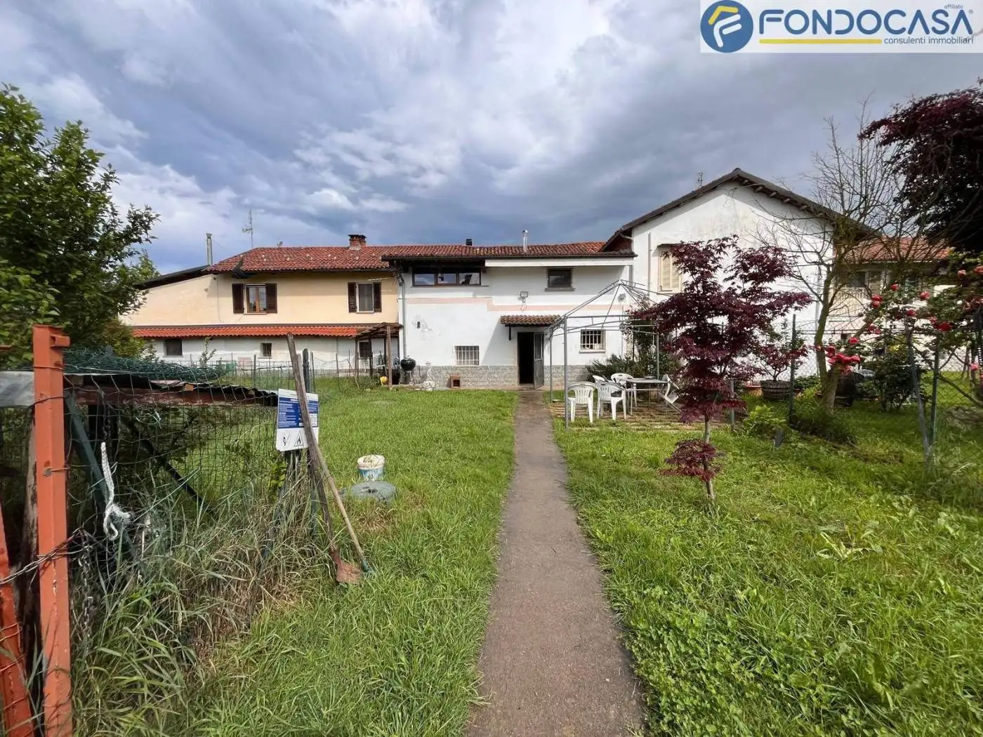 Casa indipendente in vendita a Salmour