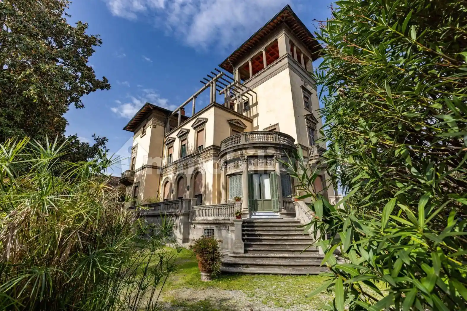 Villa in vendita a Pisa