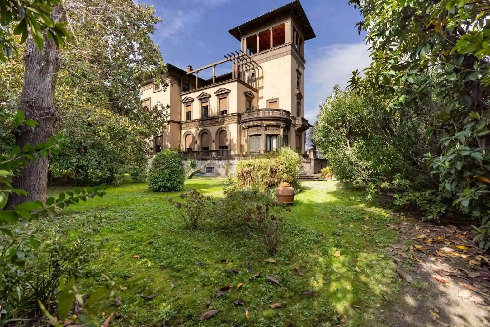 Villa - foto 2