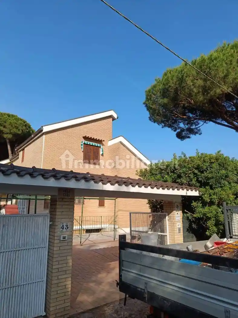 Villa in affitto a Terracina
