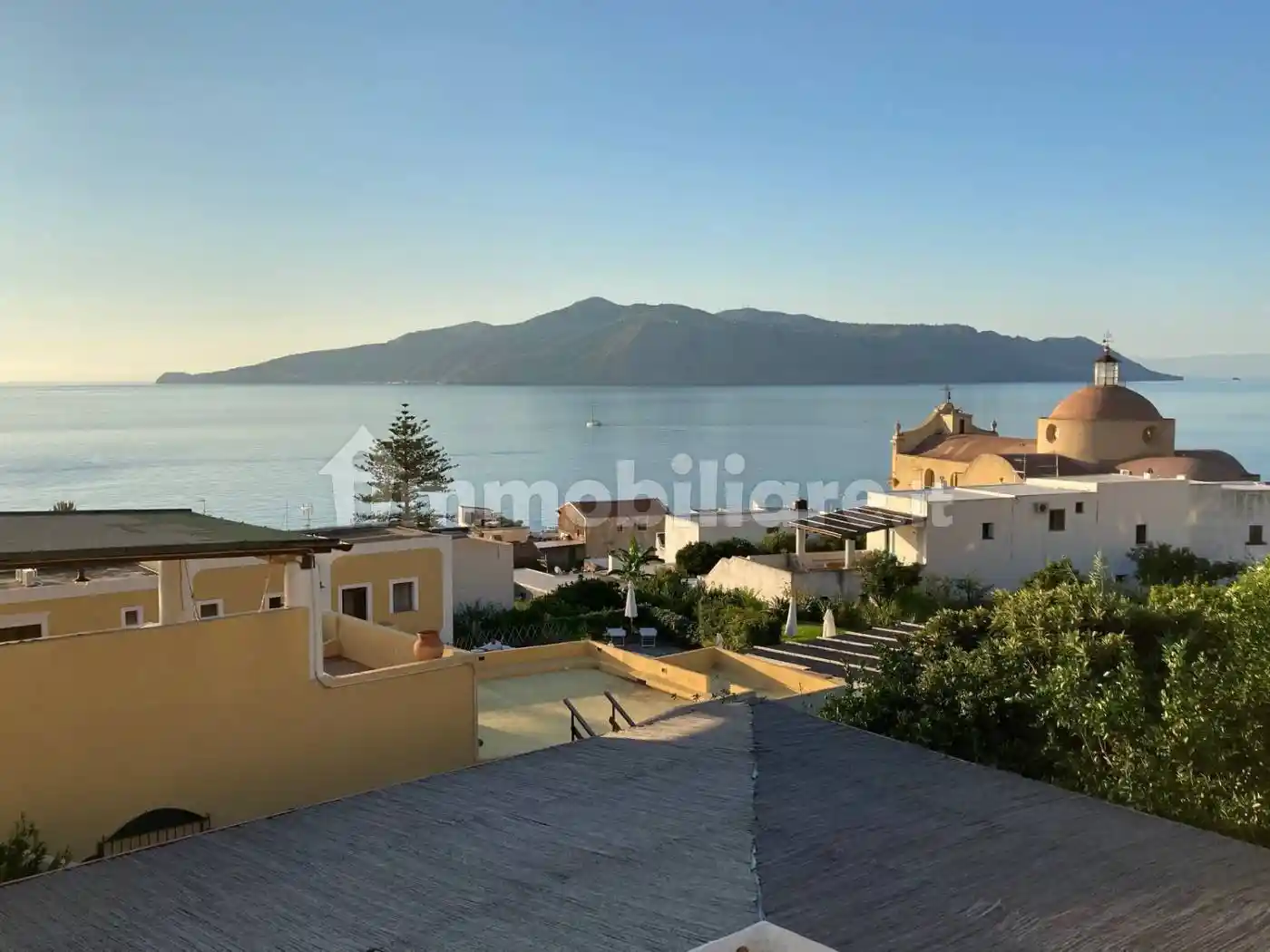 Villa in vendita a Santa Marina Salina