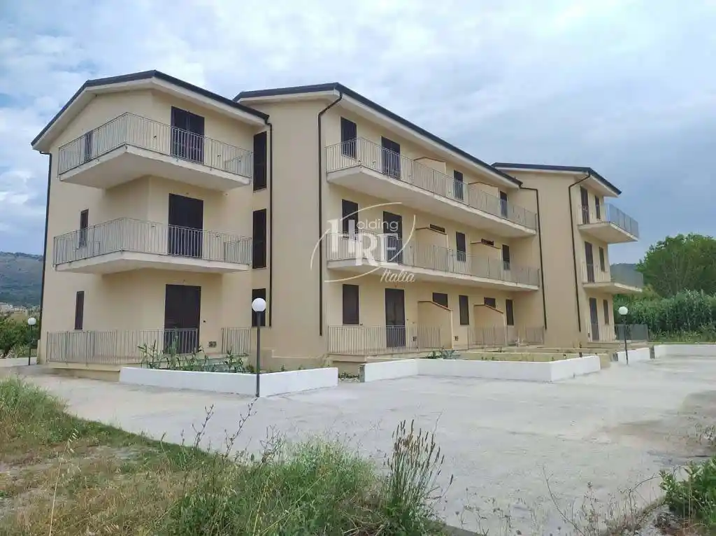 Trilocale nuovo, secondo piano, Grisolia - foto 2