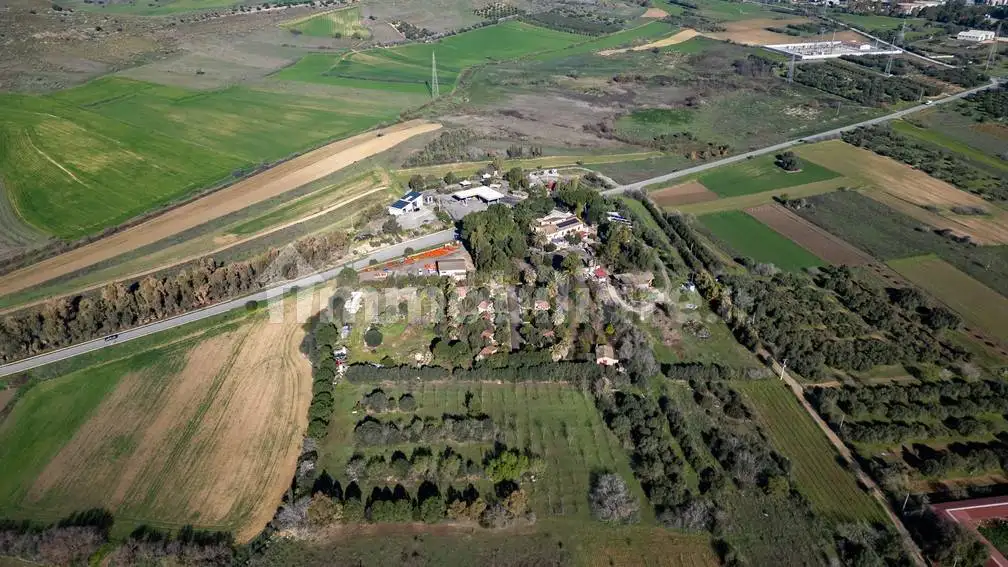 Palazzo - Edificio in vendita a Nuraminis