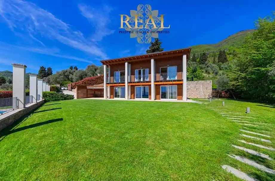 Villa in vendita a Gardone Riviera