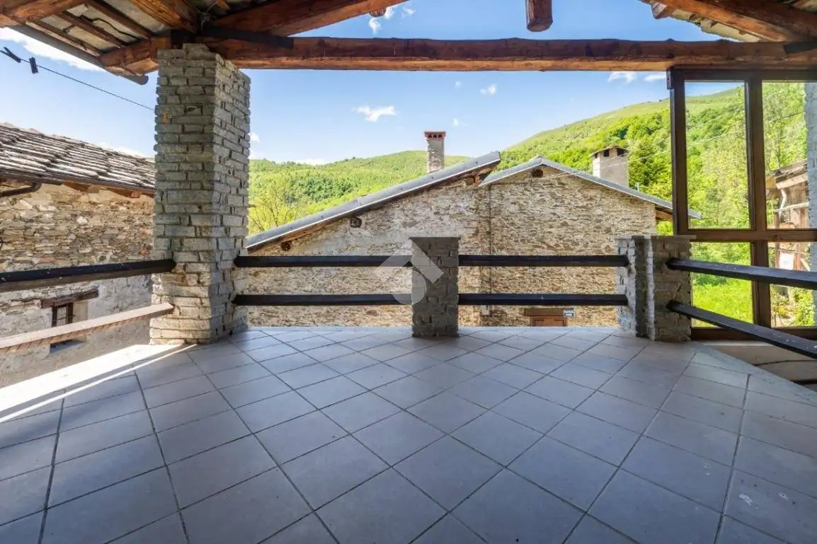 Casa indipendente in vendita a Brossasco