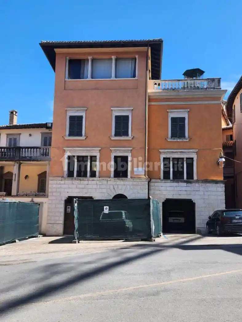 Appartamento in vendita a Spoleto