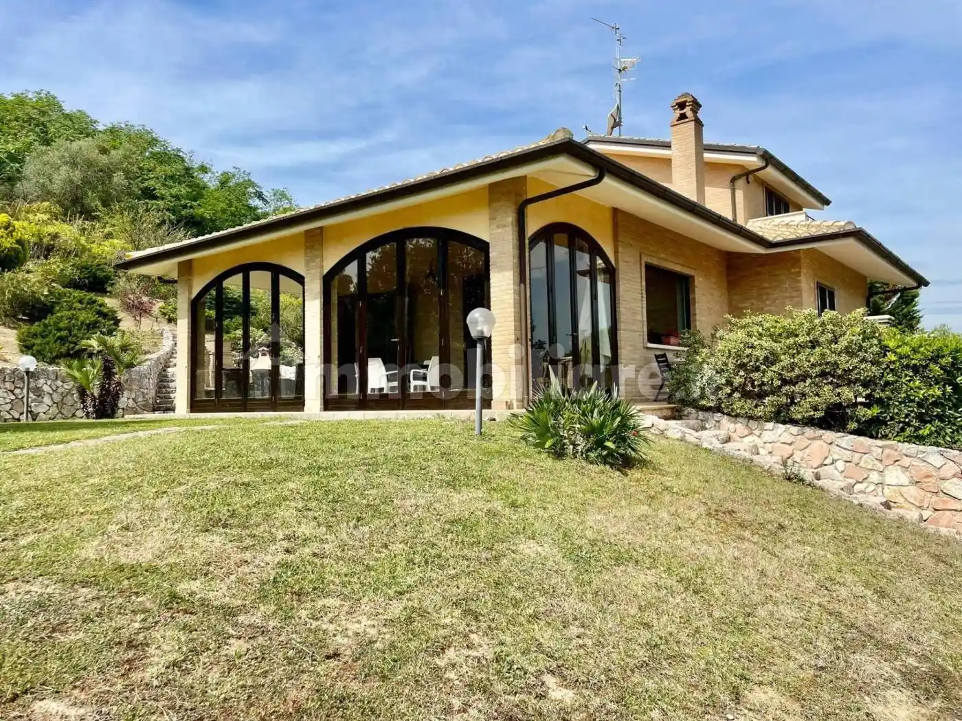 Villa in vendita a Acquaviva Picena