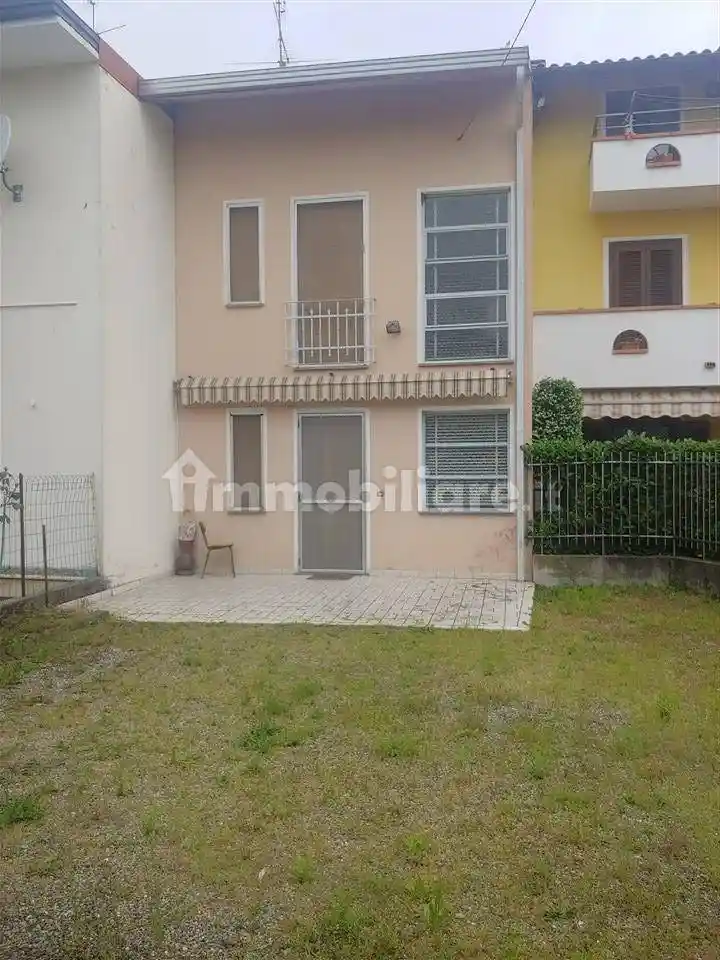 Casa indipendente in vendita a Suno