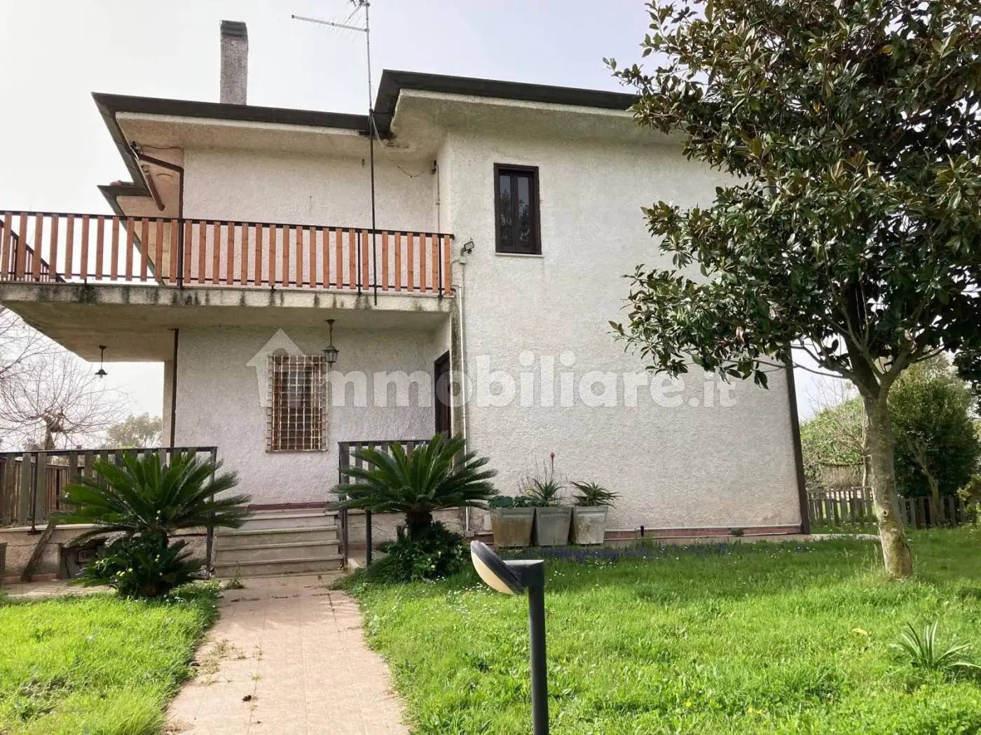 Villa in vendita a Latina