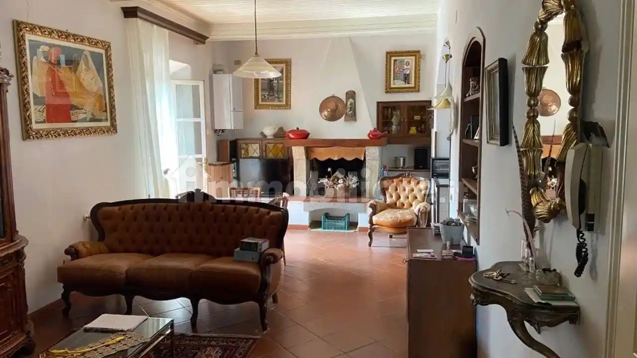 Appartamento in vendita a Roccastrada