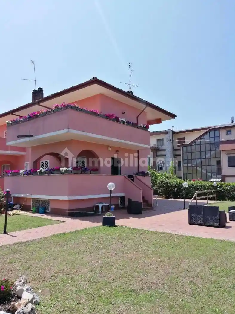 Villa in affitto a Anzio