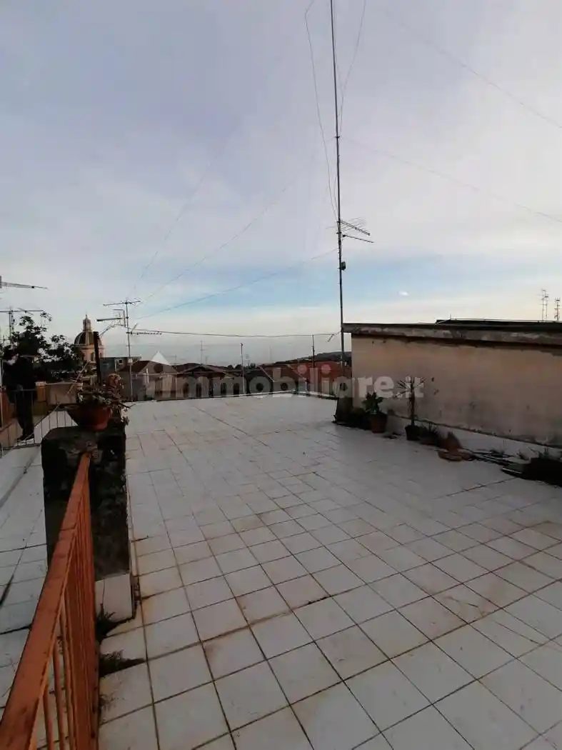 Casa indipendente in vendita a Aci Catena