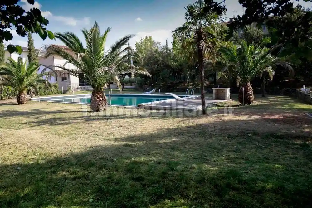 Villa in vendita a Marciano della Chiana