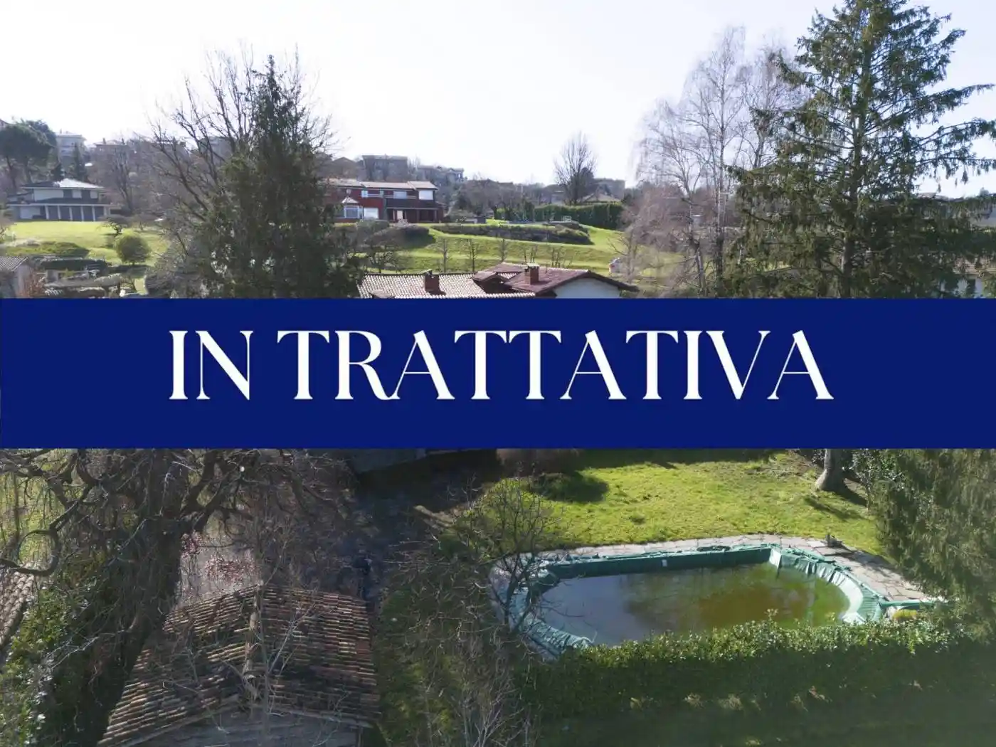 Villa in vendita a Azzate